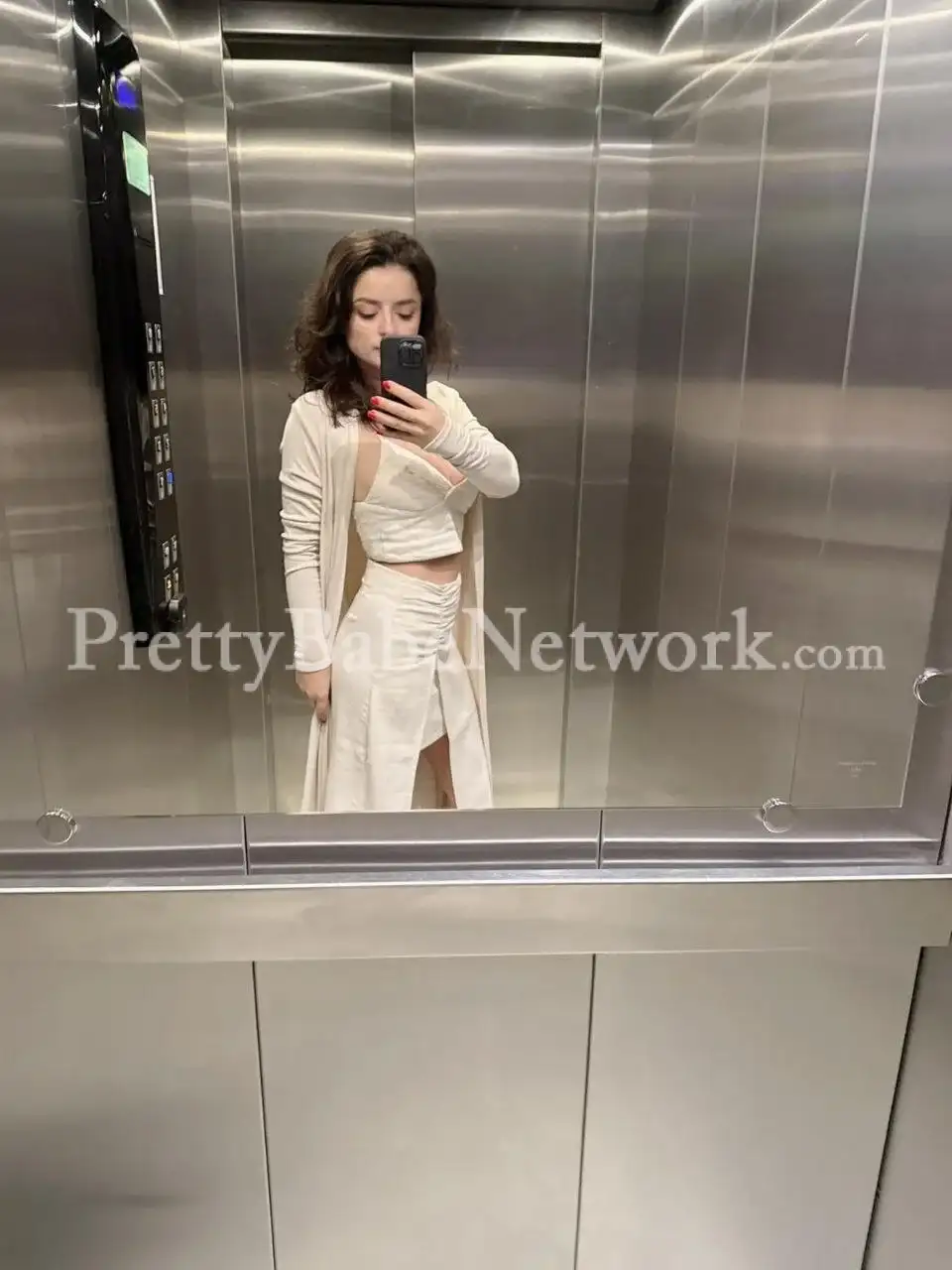 Kashish: Mumbai Celebrity Escort in Kalyan for Luxurious Fun